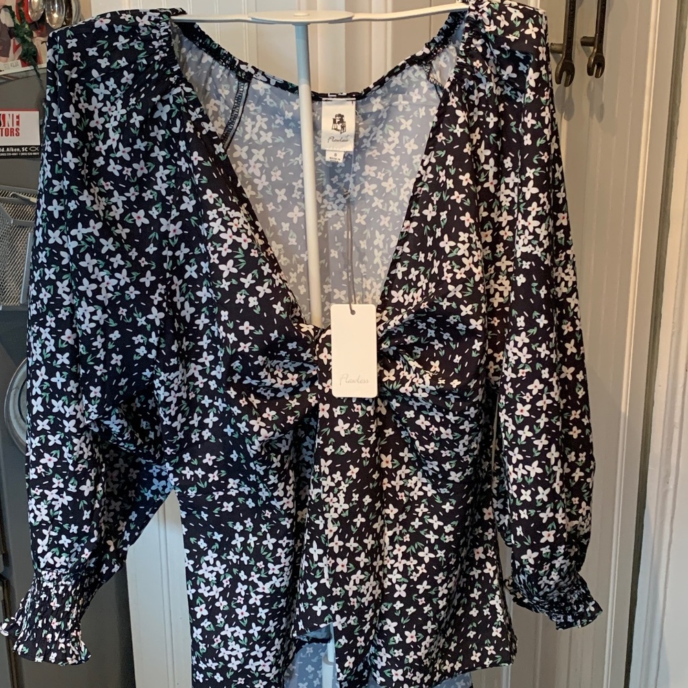 Flawless tie front blouse. NWT.